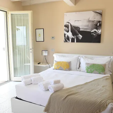 Miss. Elisabeth Bed & Breakfast 3*